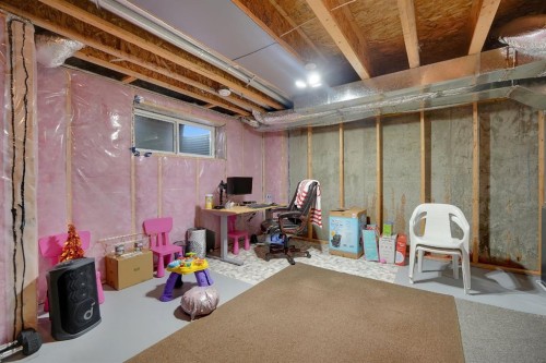 16 Skyview Circle Ne, Calgary, AB 