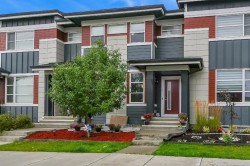 16 Skyview Circle NE Calgary, AB T3N 0V3