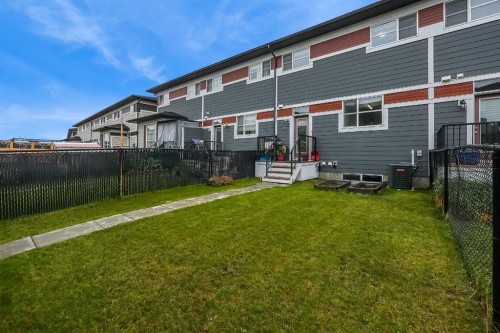 16 Skyview Circle Ne, Calgary, AB 