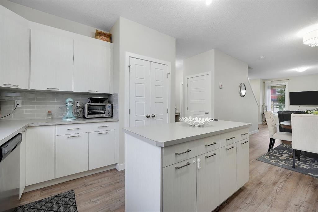 16 Skyview Circle Ne, Calgary, AB