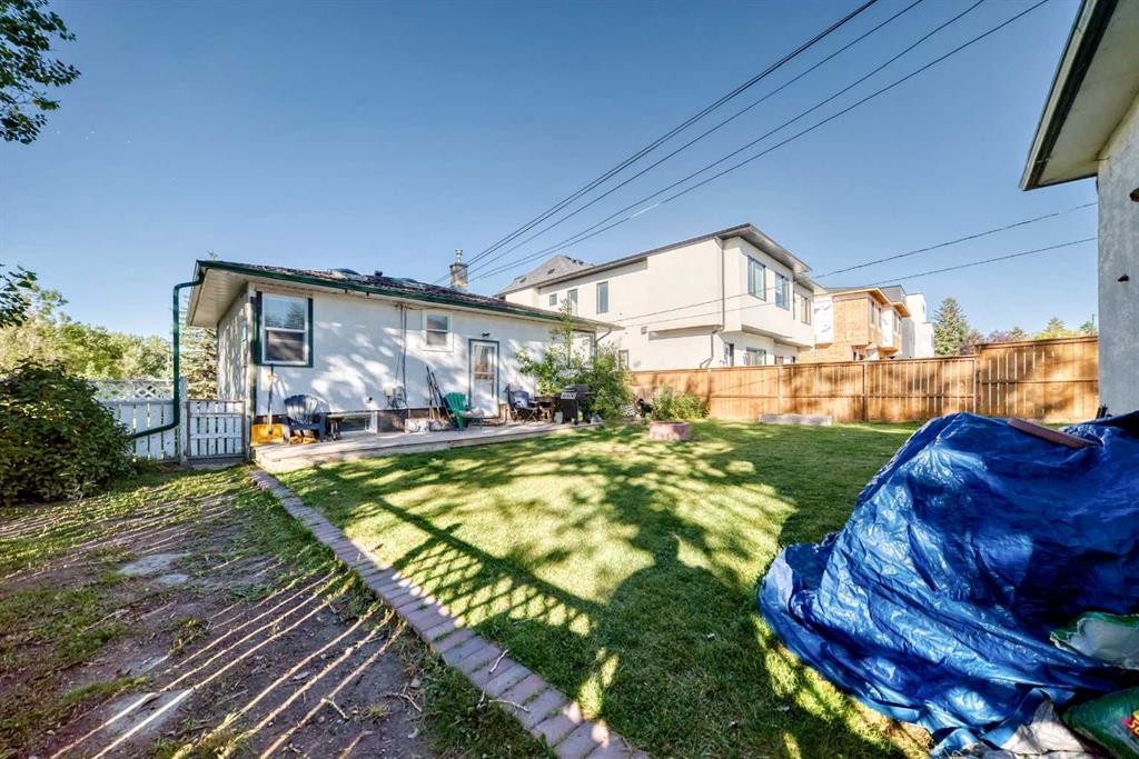 2451 29 Avenue Sw, Calgary, AB