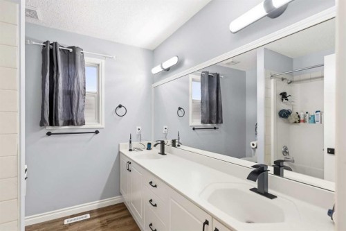 126 Saddlecrest Way Ne, Calgary, AB 