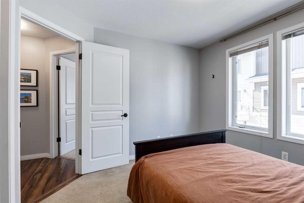 218 Auburn Bay Square Se, Calgary, AB
