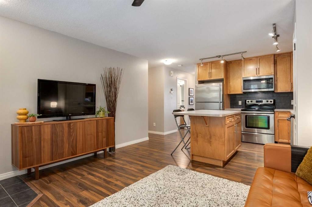 218 Auburn Bay Square Se, Calgary, AB