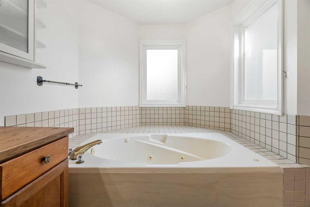 13628 Deer Run Boulevard Se, Calgary, AB
