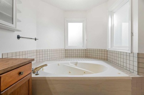 13628 Deer Run Boulevard Se, Calgary, AB 