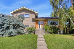 1136 19 Avenue NW Calgary, AB T2M 0Z9
