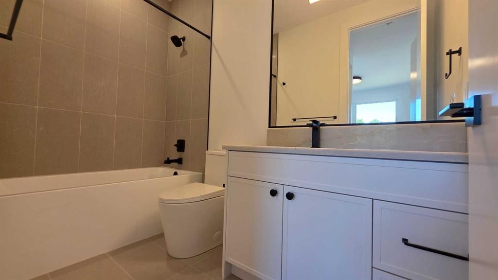 907 36A Street Nw, Calgary, AB
