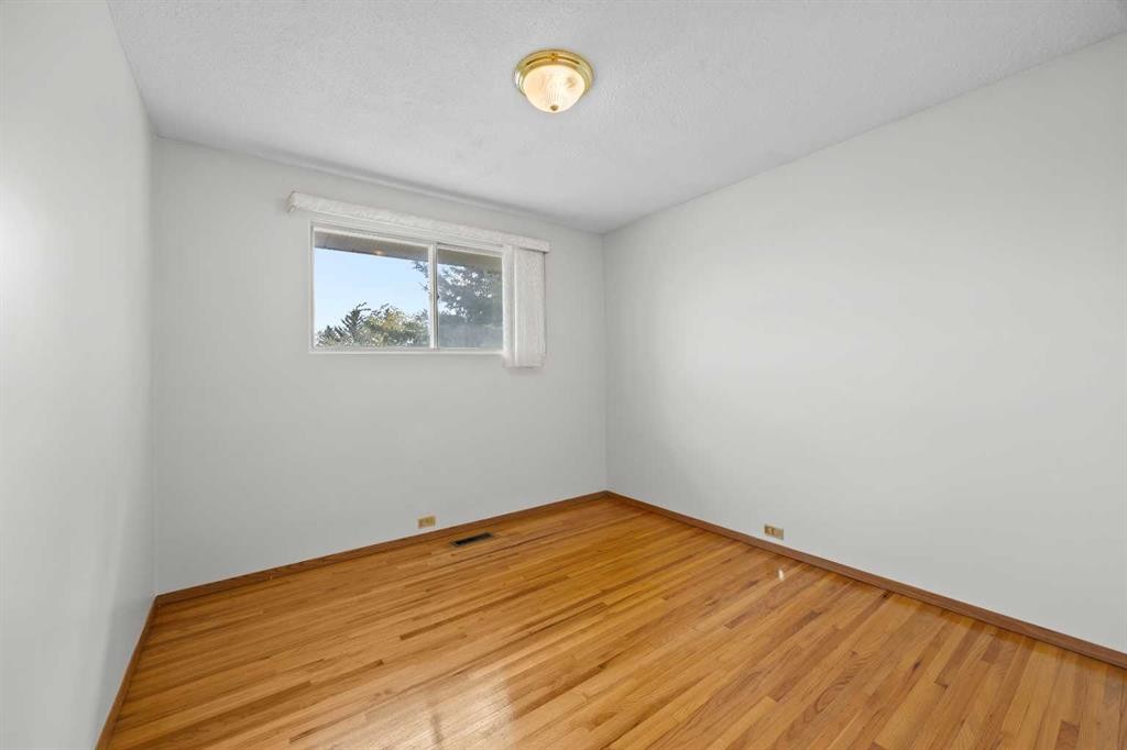 6904 8 Street Nw, Calgary, AB