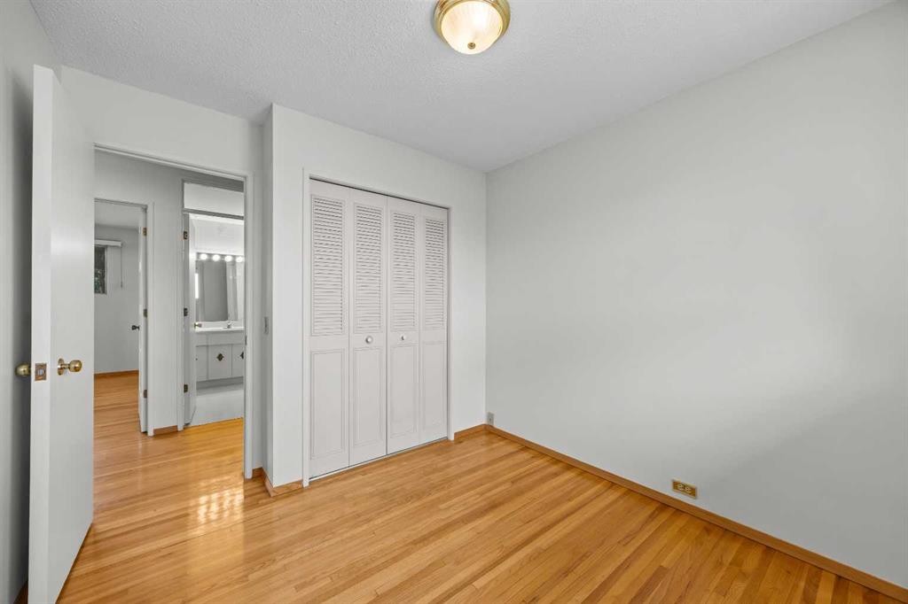 6904 8 Street Nw, Calgary, AB