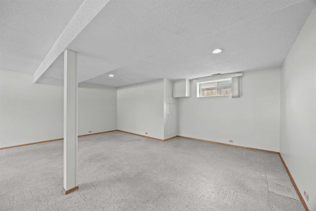 6904 8 Street Nw, Calgary, AB