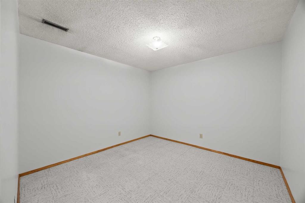 6904 8 Street Nw, Calgary, AB