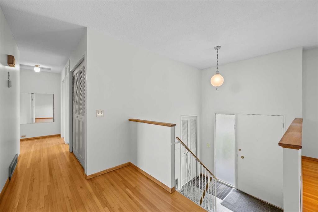 6904 8 Street Nw, Calgary, AB