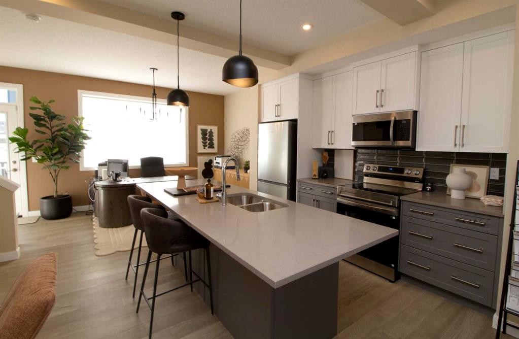 342 Sundown Road, Cochrane, AB