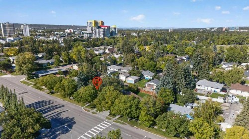 3819 Charleswood Drive Nw, Calgary, AB 