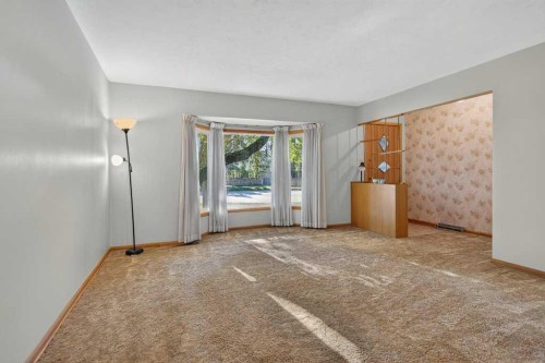 3819 Charleswood Drive Nw, Calgary, AB 