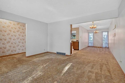 3819 Charleswood Drive Nw, Calgary, AB 