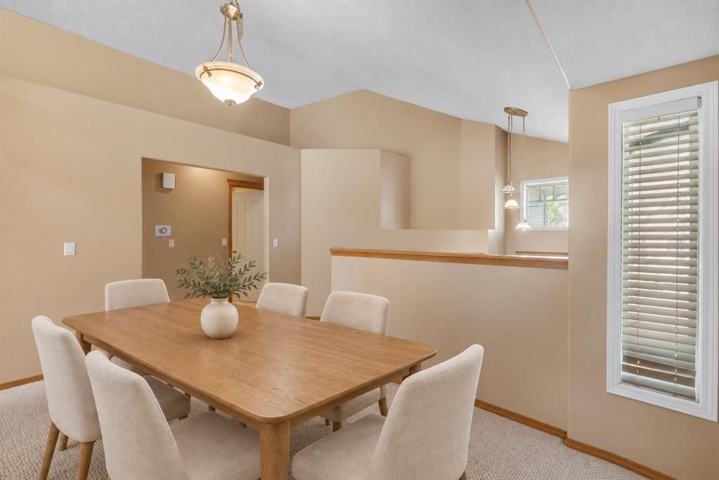 186 Cramond Close Se, Calgary, AB