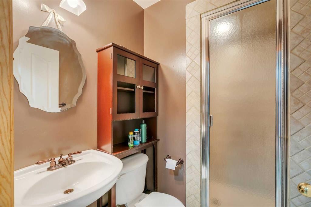 186 Cramond Close Se, Calgary, AB