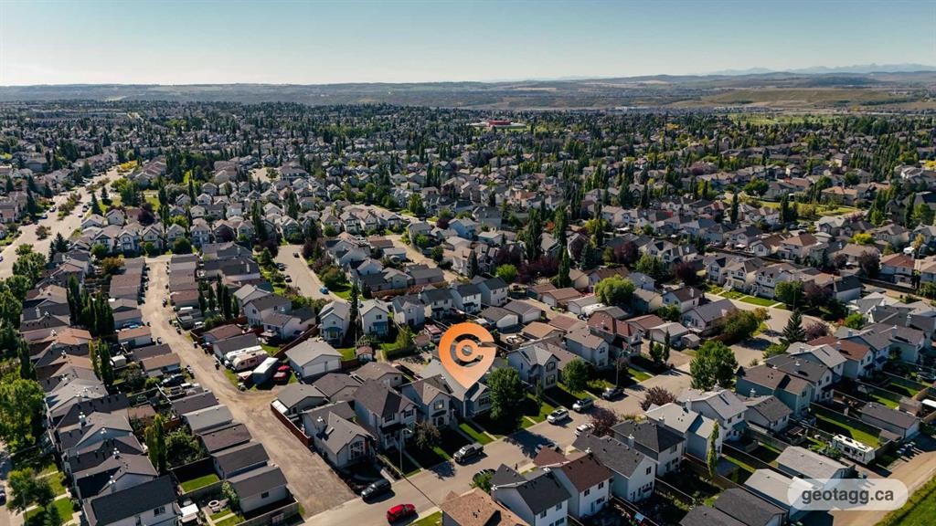 186 Cramond Close Se, Calgary, AB