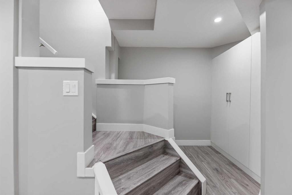 23 Anaheim Circle Ne, Calgary, AB