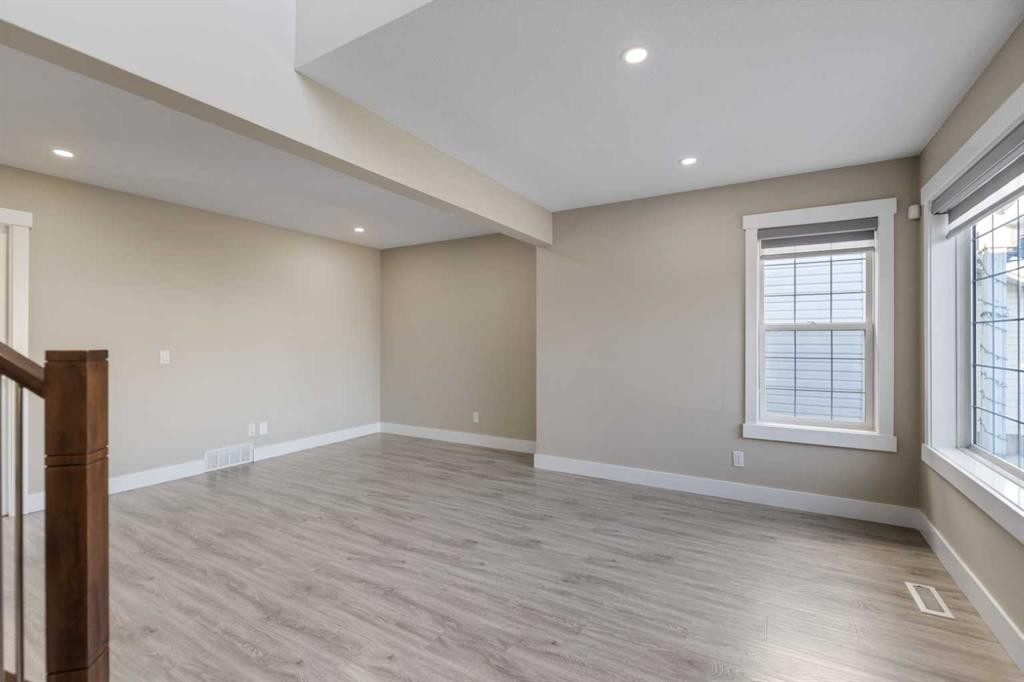 23 Anaheim Circle Ne, Calgary, AB