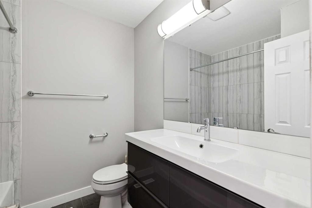 702 Kingsmere Crescent Sw, Calgary, AB