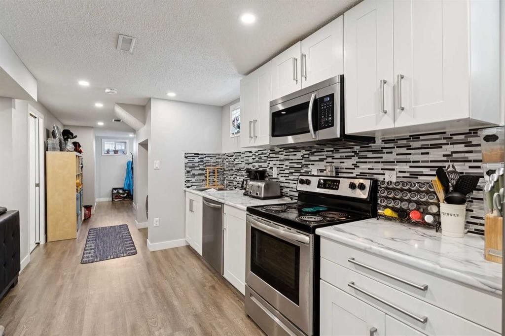 702 Kingsmere Crescent Sw, Calgary, AB