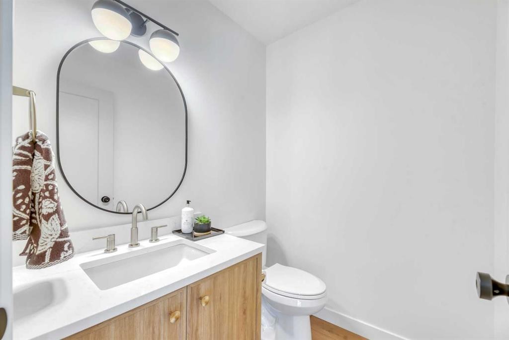 238 Hawktree Bay Nw, Calgary, AB