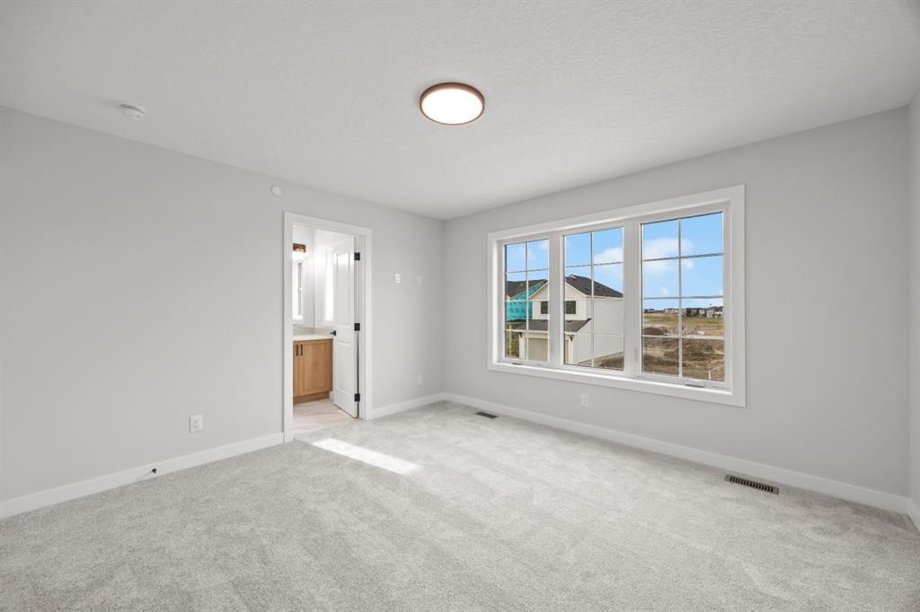 55 Hotchkiss Way Se, Calgary, AB
