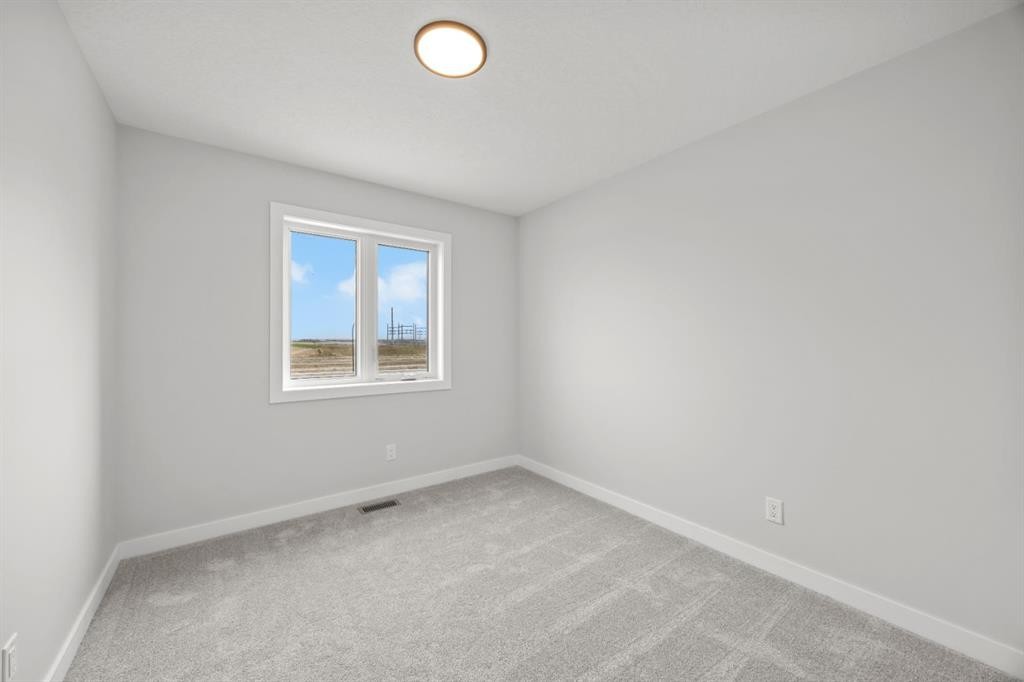 55 Hotchkiss Way Se, Calgary, AB
