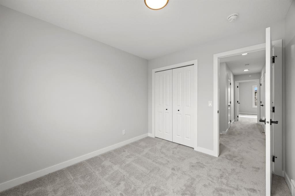 55 Hotchkiss Way Se, Calgary, AB