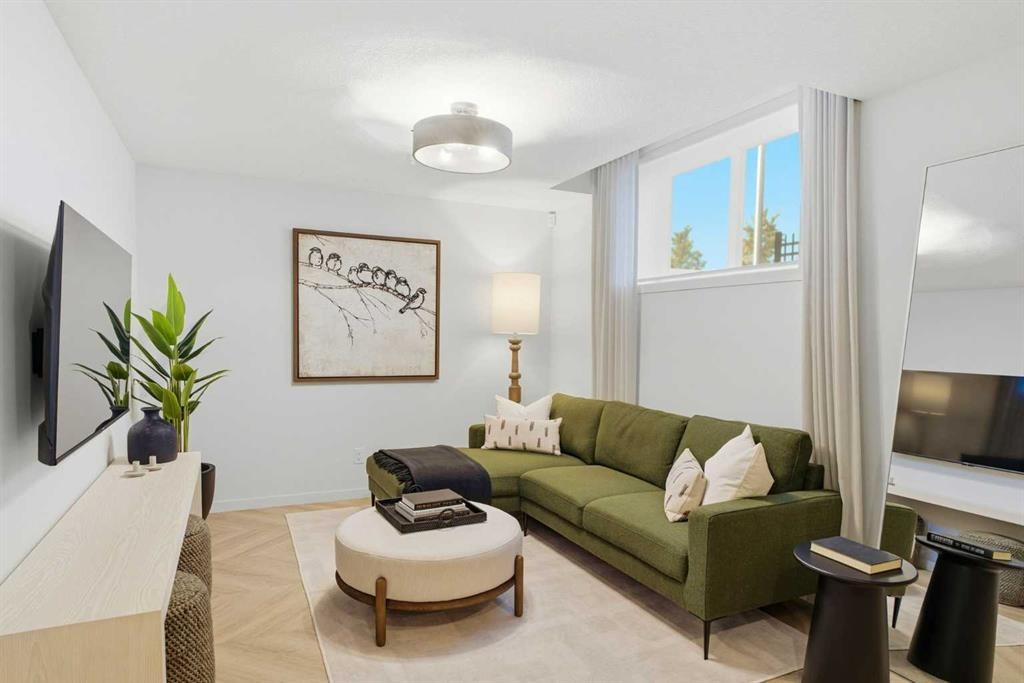 345 West Grove Lane Sw, Calgary, AB