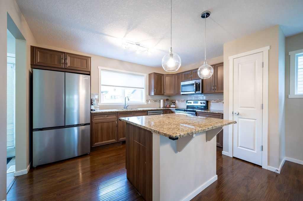 25 Marine Drive Se, Calgary, AB