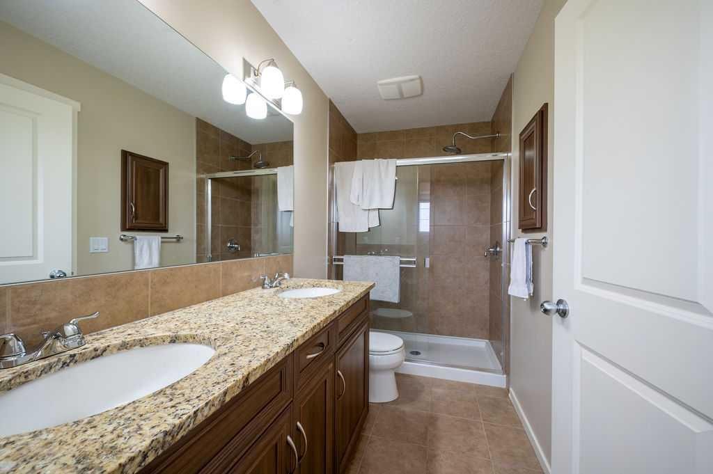 25 Marine Drive Se, Calgary, AB