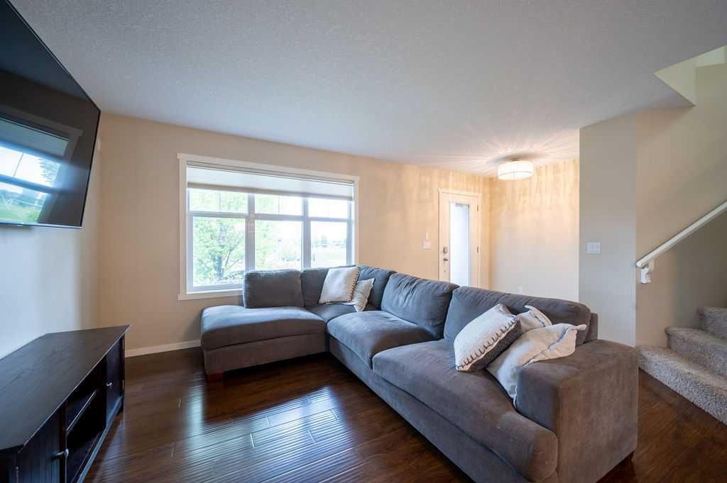 25 Marine Drive Se, Calgary, AB