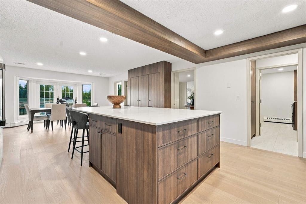 1008 Shawnee Drive Sw, Calgary, AB