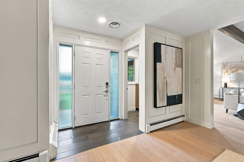 1008 Shawnee Drive Sw, Calgary, AB