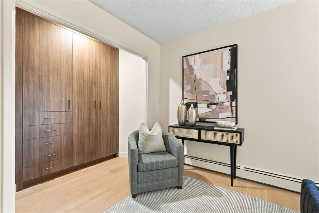 1008 Shawnee Drive Sw, Calgary, AB