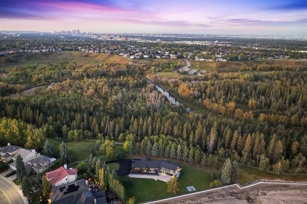 1008 Shawnee Drive Sw, Calgary, AB