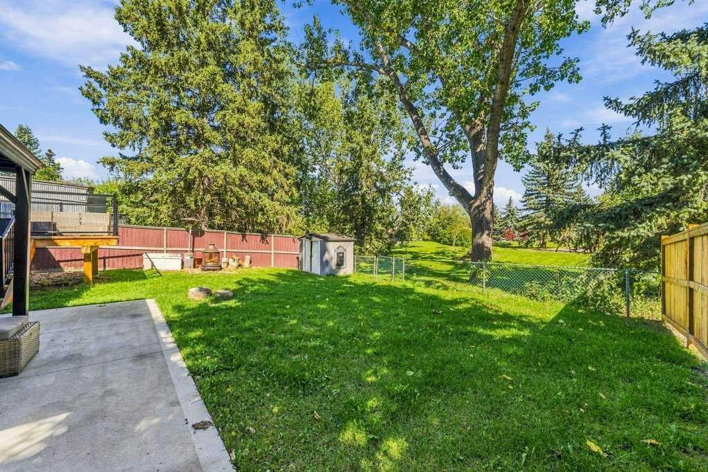 513 Oakridge Way Sw, Calgary, AB