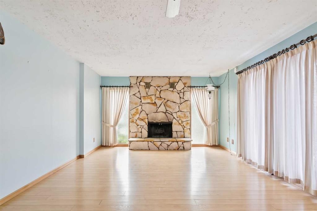 4528 26 Avenue Sw, Calgary, AB