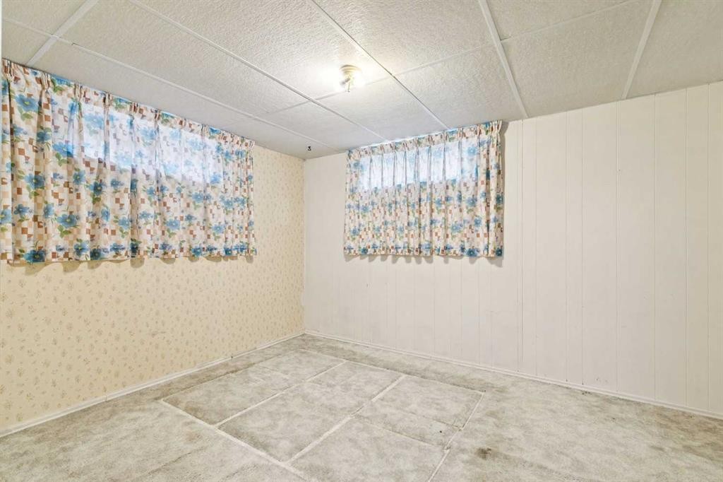 4528 26 Avenue Sw, Calgary, AB