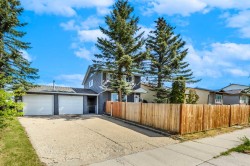 120 Whitefield Drive NE Calgary, AB T1Y 5X2
