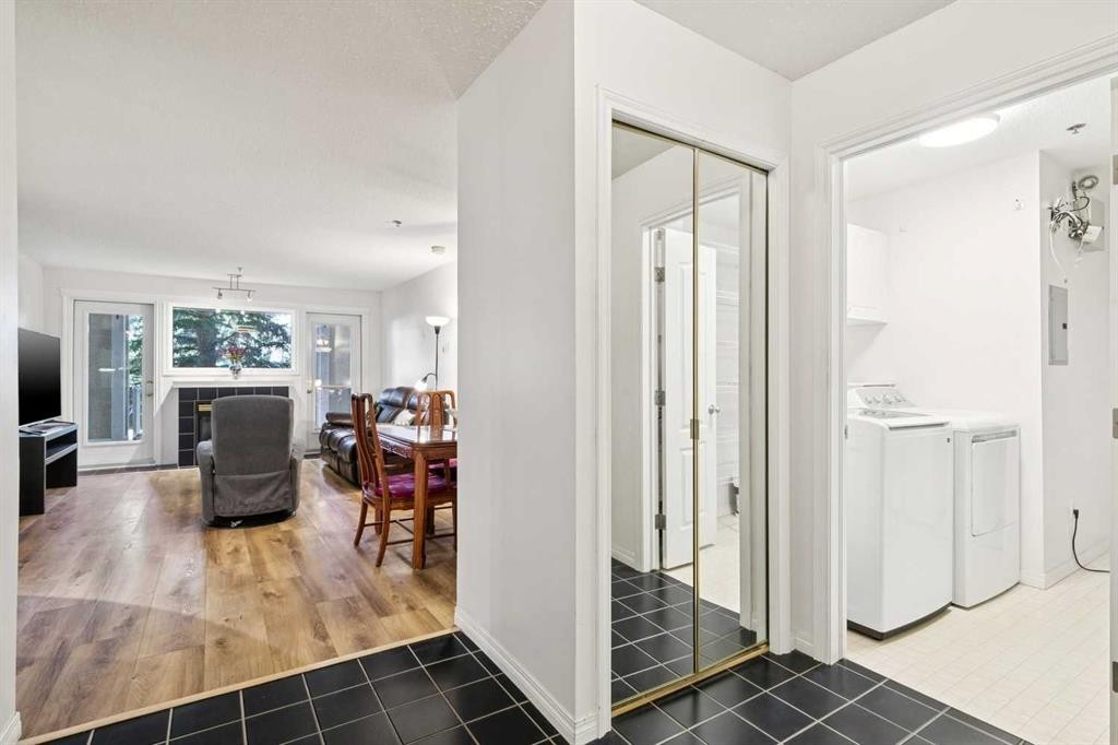 209-4507 45 Street, Calgary, AB
