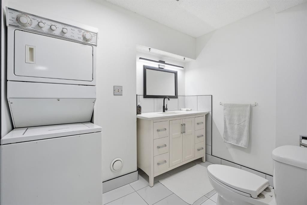 76 Beaconsfield Way Nw, Calgary, AB