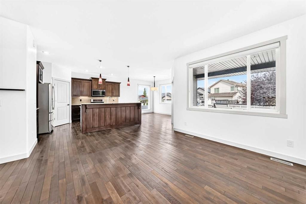 15 Towers Close, Red Deer, AB