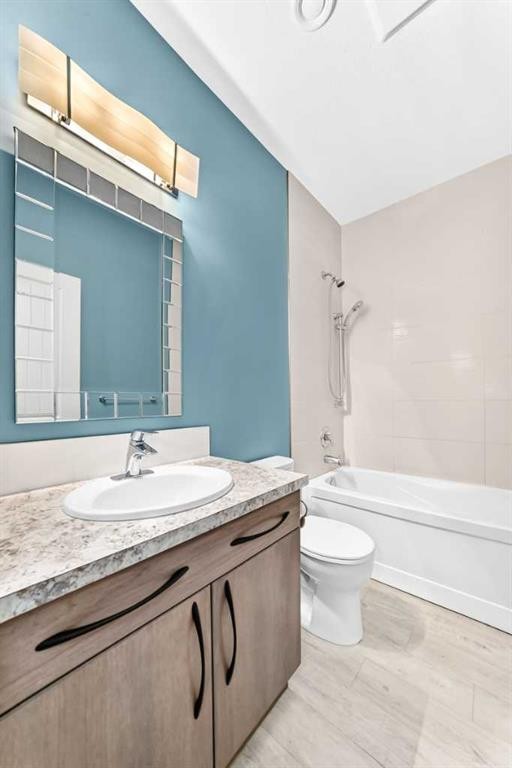15 Towers Close, Red Deer, AB