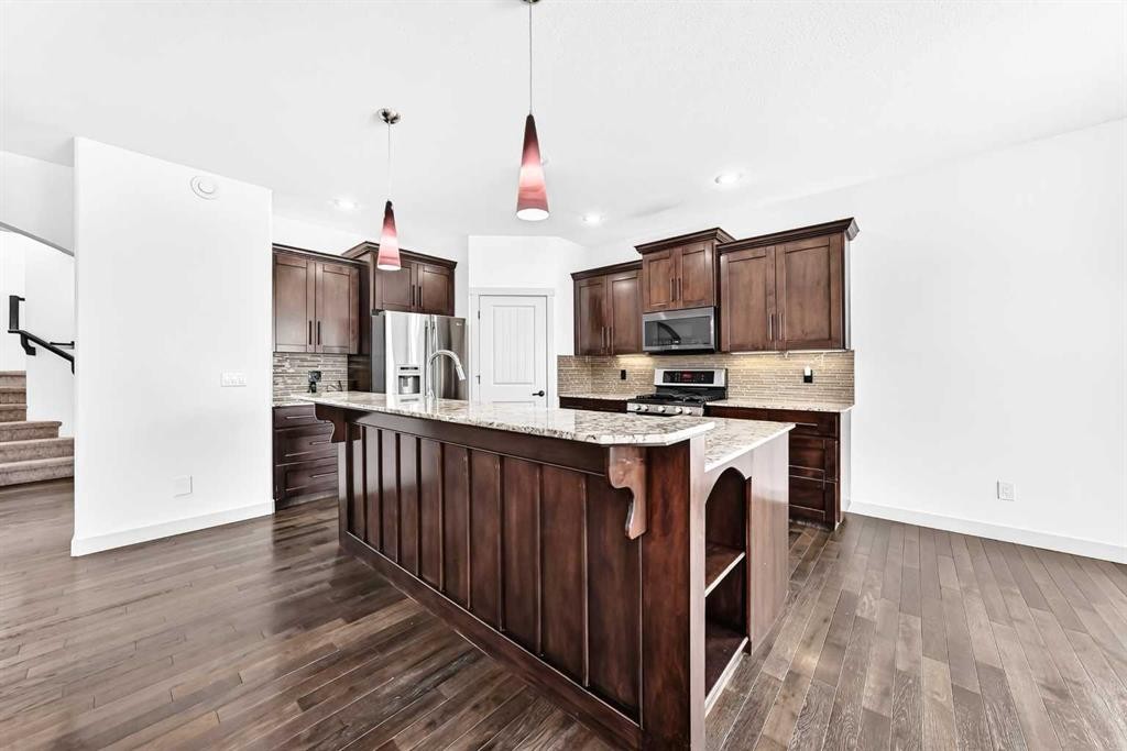 15 Towers Close, Red Deer, AB