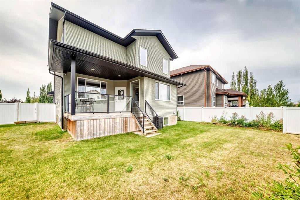 15 Towers Close, Red Deer, AB